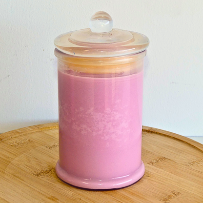Strawberry Milk 350ml Fully Scented, Natural Soy Wax. @ 65 hr slow burn